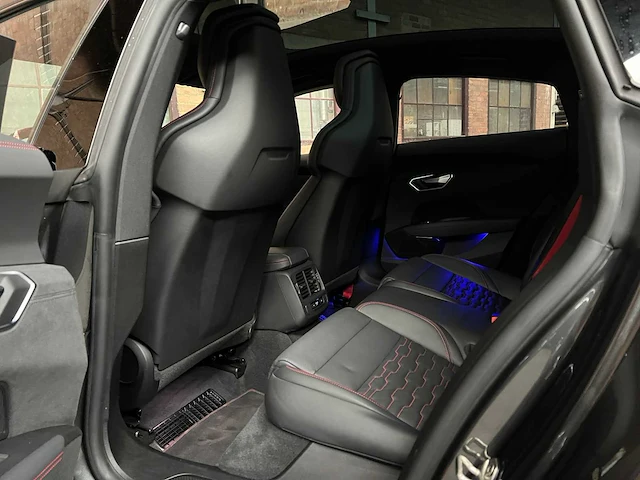 Audi e-tron gt rs 598pk 93kwh 2022 carbon, r-654-gp - afbeelding 61 van  71