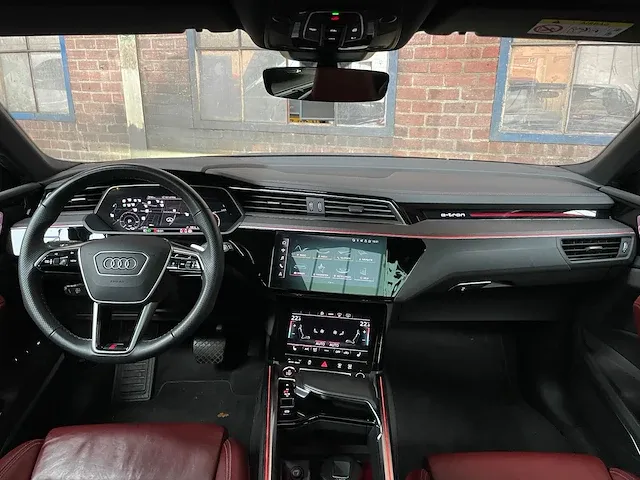 Audi e-tron s quattro 504pk 95 kwh 2021 audi sport, n-759-hp - afbeelding 22 van  71