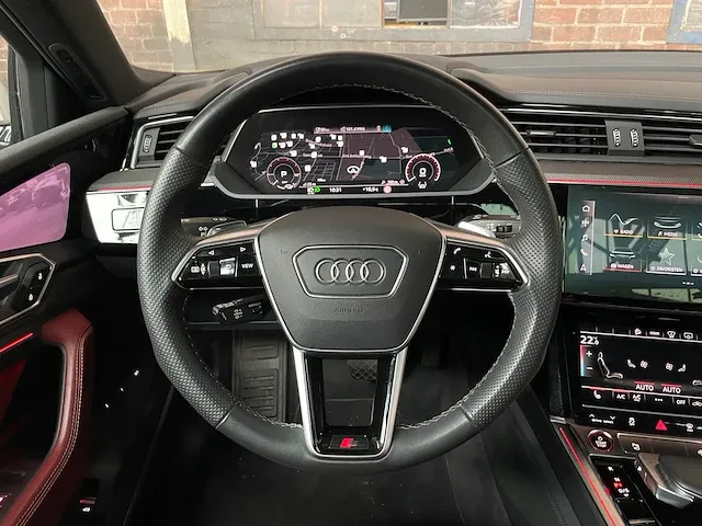 Audi e-tron s quattro 504pk 95 kwh 2021 audi sport, n-759-hp - afbeelding 24 van  71