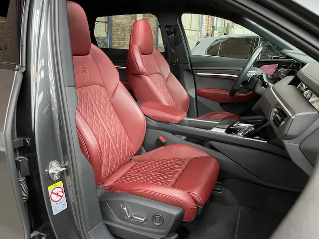 Audi e-tron s quattro 504pk 95 kwh 2021 audi sport, n-759-hp - afbeelding 54 van  71