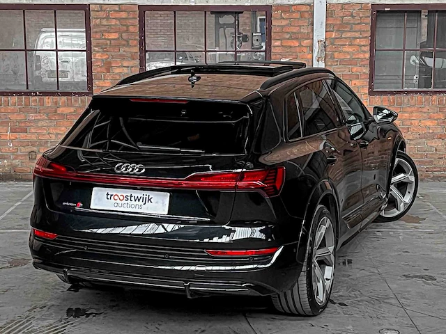 Audi e-tron s quattro 95 kwh 502pk 2022 (origineel-nl), r-289-nn - afbeelding 14 van  59