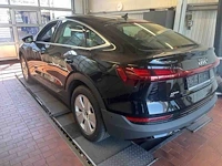 Audi e-tron sportback 50 quattro 71 kwh 230kw automaat 2022 - afbeelding 10 van  16