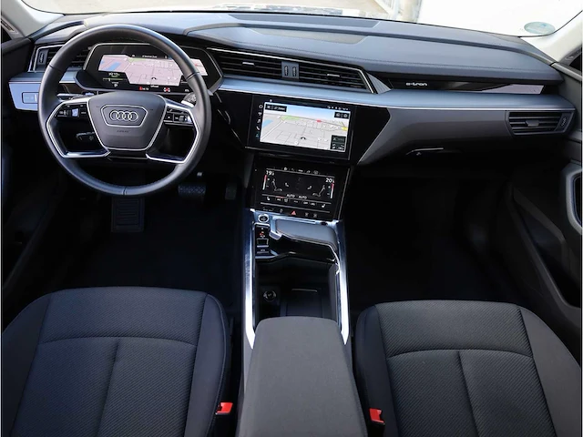 Audi e-tron sportback 50 quattro 71 kwh 230kw automaat 2022 - afbeelding 6 van  31
