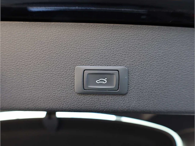Audi e-tron sportback 50 quattro 71 kwh 230kw automaat 2022 - afbeelding 13 van  31