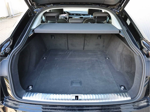 Audi e-tron sportback 50 quattro 71 kwh 230kw automaat 2022 - afbeelding 14 van  31