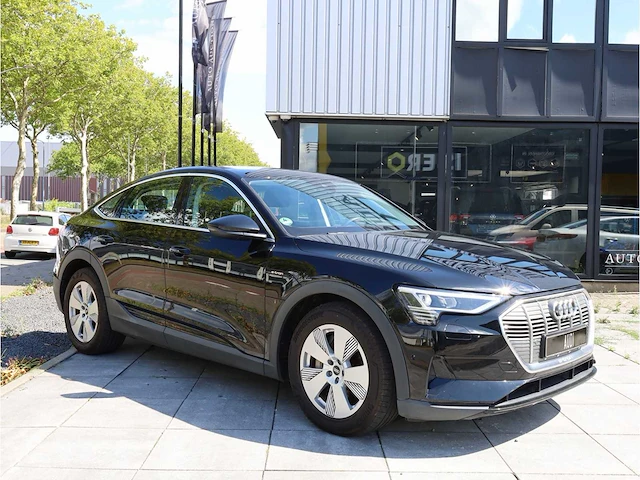 Audi e-tron sportback 50 quattro 71 kwh 230kw automaat 2022 - afbeelding 29 van  31