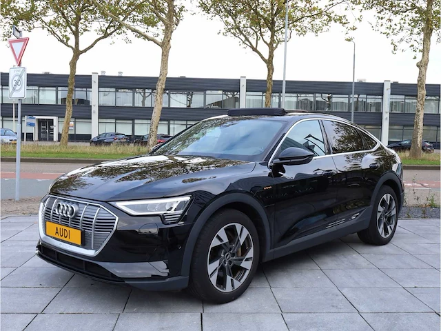 Audi e-tron sportback 50 quattro 71 kwh automaat 2021 - afbeelding 32 van  32