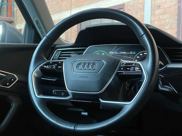 Audi e-tron sportback 50 quattro edition 313pk 2020 (origineel-nl + 1e eigenaar), j-618-gl - afbeelding 30 van  68