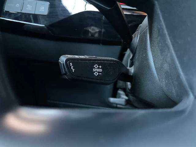 Audi e-tron sportback 50 quattro edition 313pk 2020 (origineel-nl + 1e eigenaar), j-618-gl - afbeelding 35 van  68