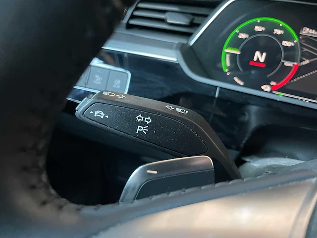 Audi e-tron sportback 50 quattro edition 313pk 2020 (origineel-nl + 1e eigenaar), j-618-gl - afbeelding 36 van  68