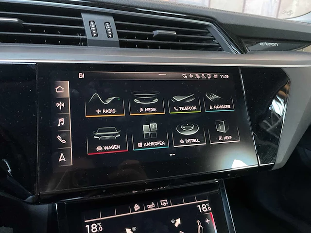 Audi e-tron sportback 50 quattro edition 313pk 2020 (origineel-nl + 1e eigenaar), j-618-gl - afbeelding 42 van  68