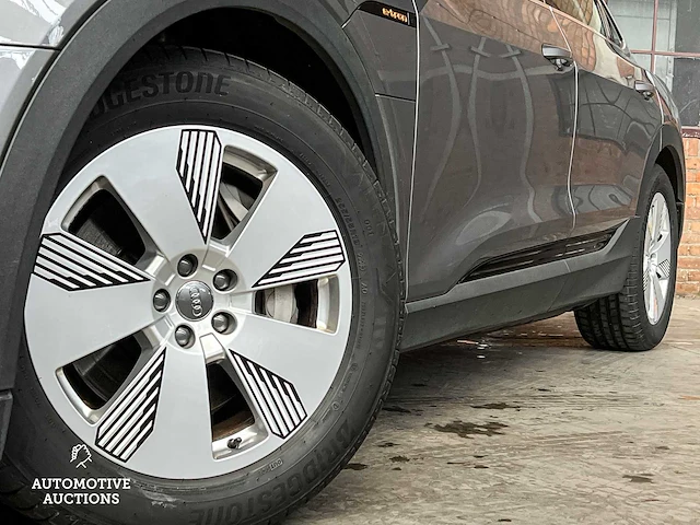 Audi e-tron sportback 50 quattro edition 313pk 2020 (origineel-nl + 1e eigenaar), j-618-gl - afbeelding 34 van  68