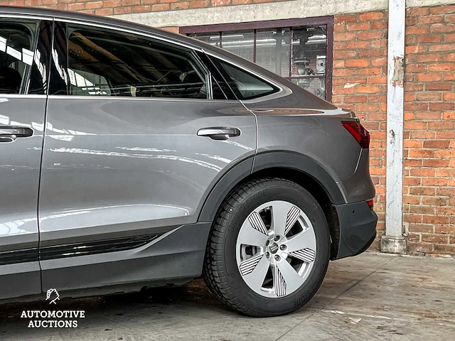 Audi e-tron sportback 50 quattro edition 313pk 2020 (origineel-nl + 1e eigenaar), j-618-gl - afbeelding 45 van  68