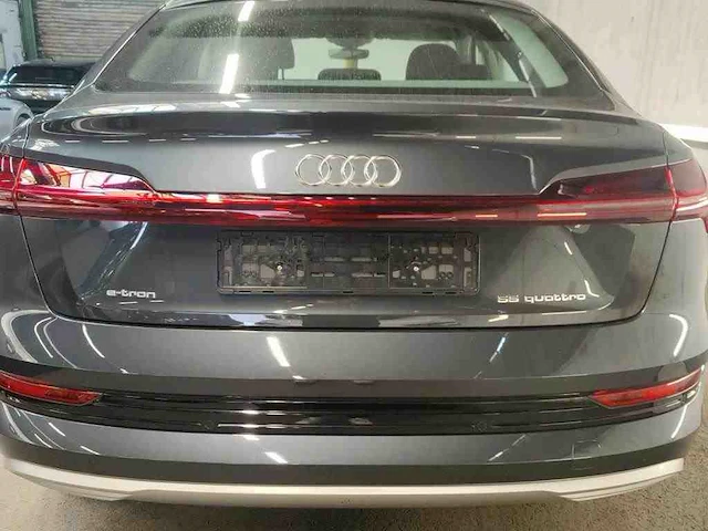 Audi e-tron sportback 55 quattro 95 kwh 300kw automaat 2022 - afbeelding 12 van  17