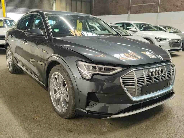 Audi e-tron sportback 55 quattro 95 kwh 300kw automaat 2022 - afbeelding 13 van  17