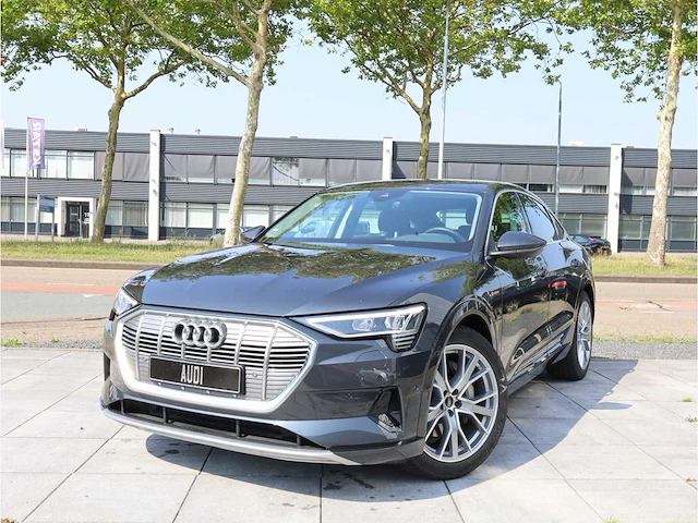 Audi e-tron sportback 55 quattro 95 kwh 300kw automaat 2022 - afbeelding 1 van  30