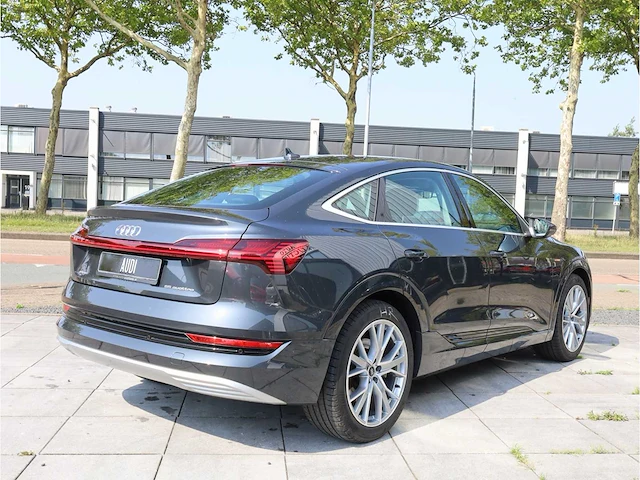 Audi e-tron sportback 55 quattro 95 kwh 300kw automaat 2022 - afbeelding 26 van  30
