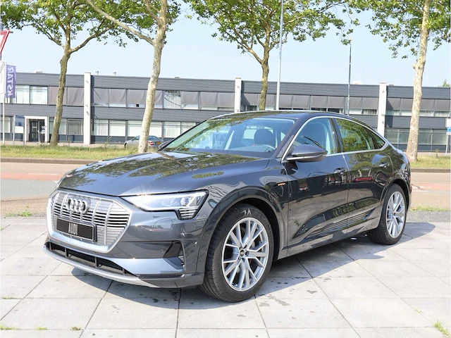 Audi e-tron sportback 55 quattro 95 kwh 300kw automaat 2022 - afbeelding 30 van  30