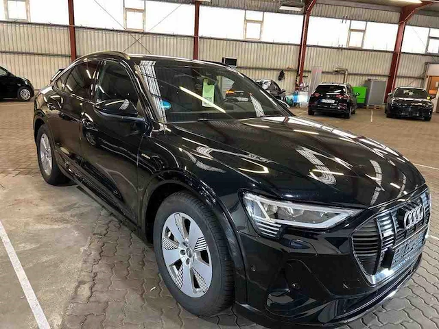 Audi e-tron sportback 55 quattro 95 kwh s-line 2x 300kw automaat 2020 - afbeelding 11 van  16