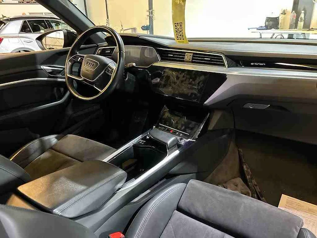 Audi e-tron sportback 55 quattro 95 kwh s-line 2x 300kw automaat 2020 - afbeelding 12 van  16