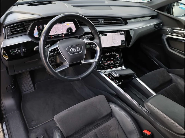 Audi e-tron sportback 55 quattro 95 kwh s-line 2x 300kw automaat 2020 - afbeelding 11 van  47