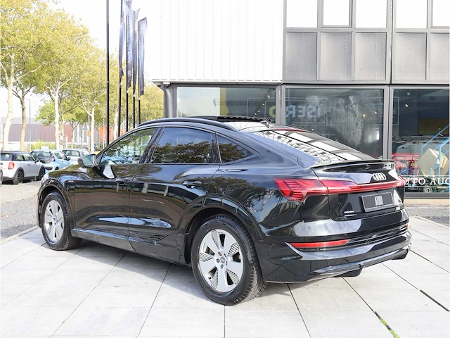 Audi e-tron sportback 55 quattro 95 kwh s-line 2x 300kw automaat 2020 - afbeelding 3 van  47