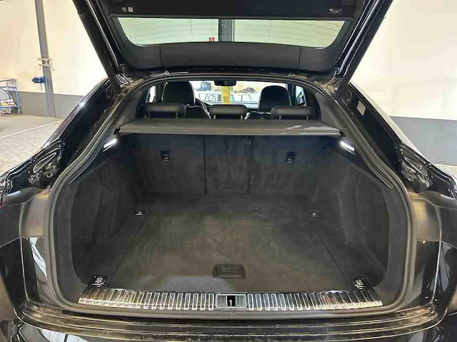 Audi e-tron sportback 55 quattro 95 kwh s-line 2x 300kw automaat 2020 - afbeelding 2 van  16