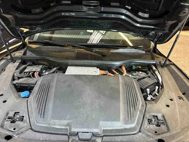 Audi e-tron sportback 55 quattro 95 kwh s-line 2x 300kw automaat 2020 - afbeelding 3 van  16
