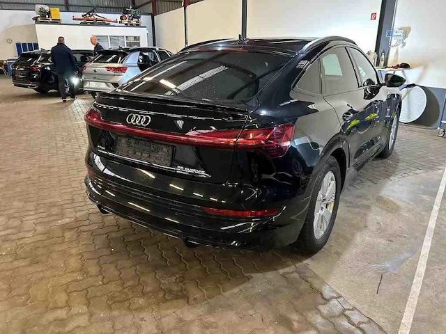 Audi e-tron sportback 55 quattro 95 kwh s-line 2x 300kw automaat 2020 - afbeelding 10 van  16