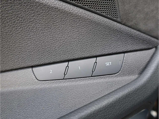 Audi e-tron sportback 55 quattro 95 kwh s-line 2x 300kw automaat 2020 - afbeelding 24 van  47