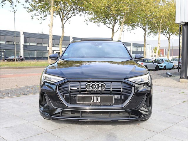 Audi e-tron sportback 55 quattro 95 kwh s-line 2x 300kw automaat 2020 - afbeelding 8 van  47