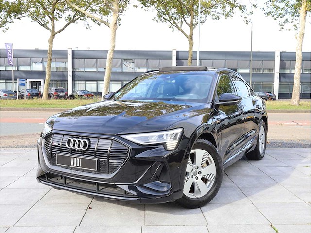 Audi e-tron sportback 55 quattro 95 kwh s-line 2x 300kw automaat 2020 - afbeelding 1 van  47