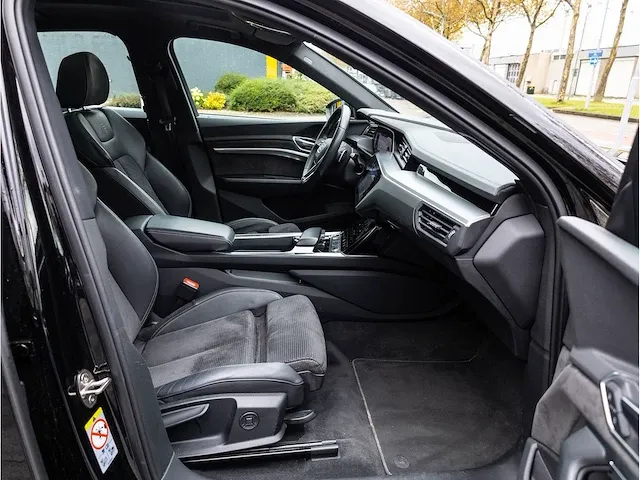 Audi e-tron sportback 55 quattro s-line 300kw automaat 2021 panodak 360°camera keyless head-up matrix led 21"inch - afbeelding 35 van  42