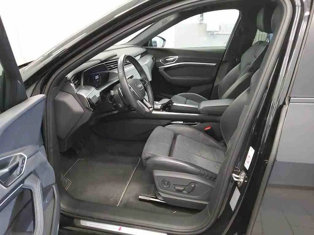 Audi e-tron sportback quattro 503pk automaat 2022 vierwielaandrijving - afbeelding 14 van  18