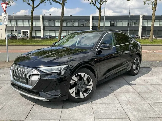 Audi e-tron sportback s-line quattro 313pk automaat 2021 - afbeelding 1 van  38