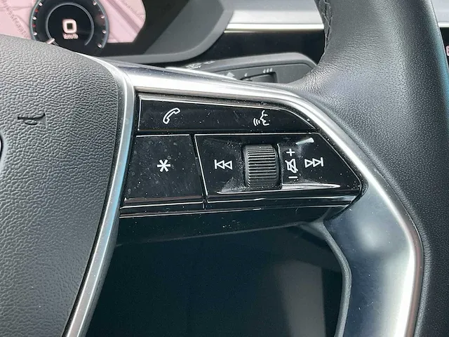 Audi e-tron sportback s-line quattro 313pk automaat 2021 - afbeelding 25 van  38