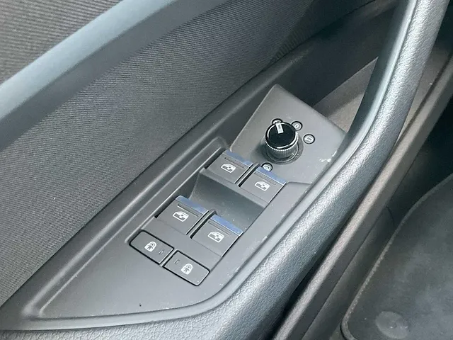 Audi e-tron sportback s-line quattro 313pk automaat 2021 - afbeelding 28 van  38