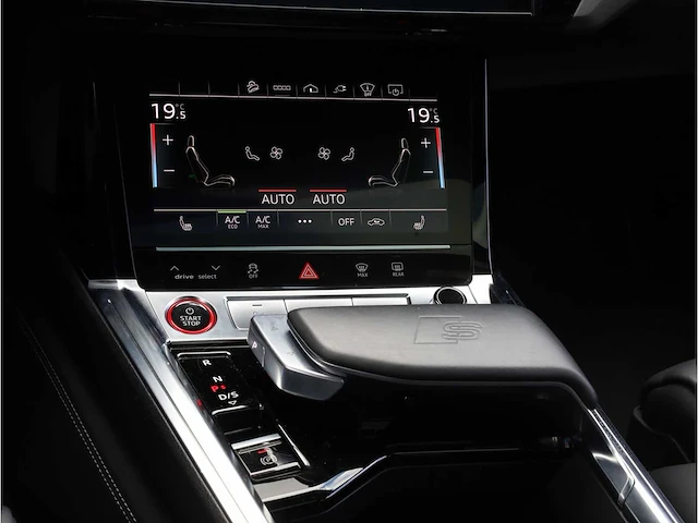 Audi e-tron sportback s quattro 95 kwh 370kw automaat 2022 - afbeelding 16 van  58