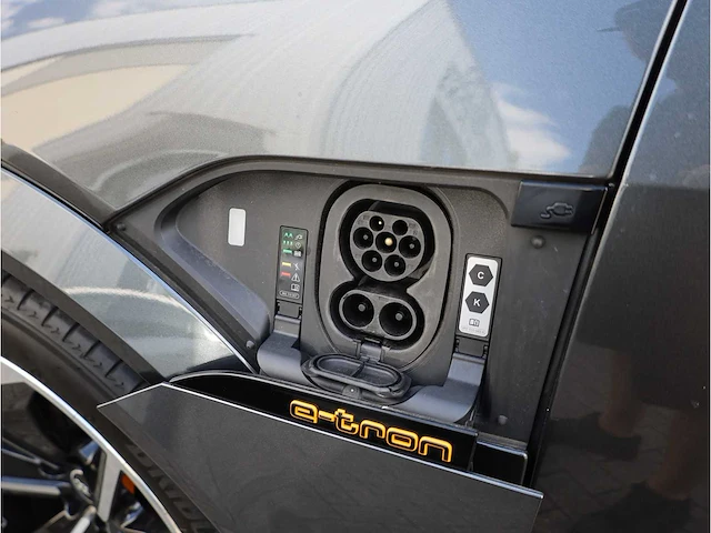 Audi e-tron sportback s quattro 95 kwh 370kw automaat 2022 - afbeelding 33 van  58