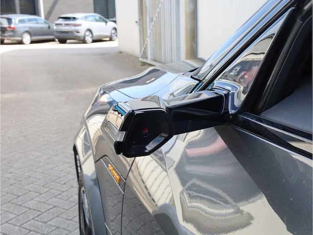 Audi e-tron sportback s quattro 95 kwh 370kw automaat 2022 - afbeelding 37 van  58