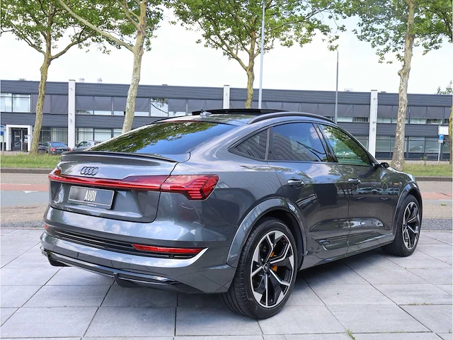 Audi e-tron sportback s quattro 95 kwh 370kw automaat 2022 - afbeelding 45 van  58