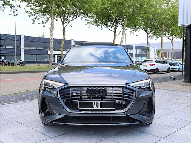 Audi e-tron sportback s quattro 95 kwh 370kw automaat 2022 - afbeelding 57 van  58
