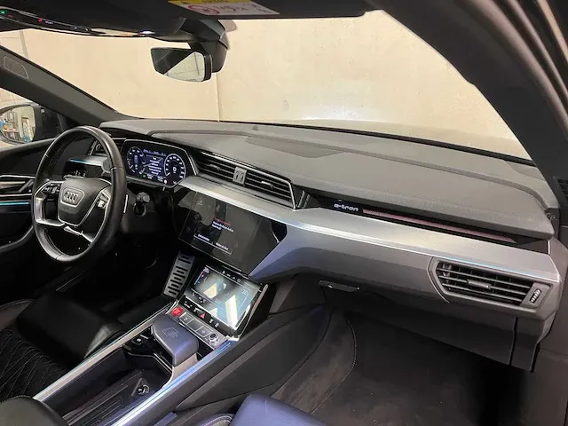 Audi e-tron sportback s quattro 95 kwh 503pk 2020, l-554-vg - afbeelding 47 van  68