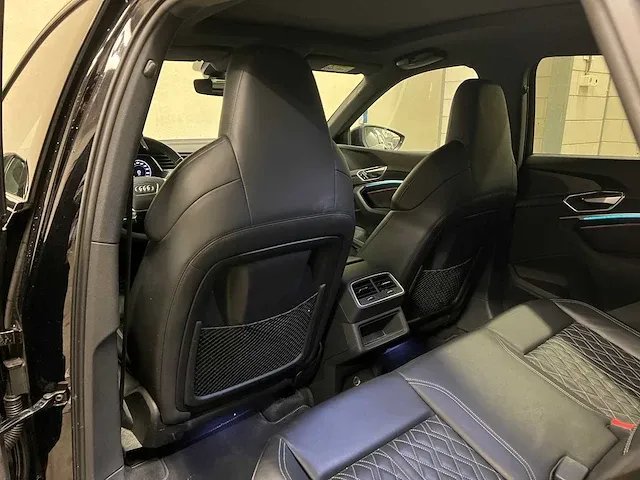 Audi e-tron sportback s quattro 95 kwh 503pk 2020, l-554-vg - afbeelding 55 van  68