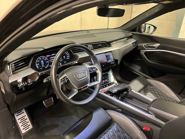 Audi e-tron sportback s quattro 95 kwh 503pk 2020, l-554-vg - afbeelding 22 van  68