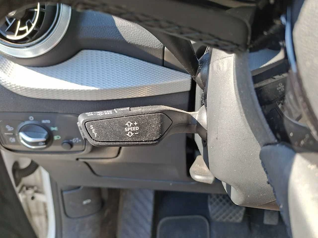 Audi q2 30 tdi business edition - 2021 - 116pk - afbeelding 3 van  25