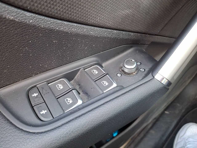 Audi q2 30 tdi business edition - 2021 - 116pk - afbeelding 13 van  25