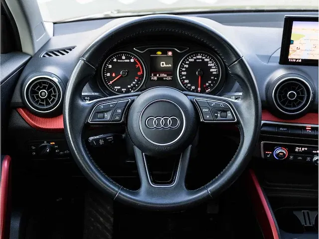 Audi q2 30 tfsi sport automaat 2019 panoramadak keyless go & entry elektrische kofferklep adaptive fabrieksgarantie - afbeelding 9 van  31