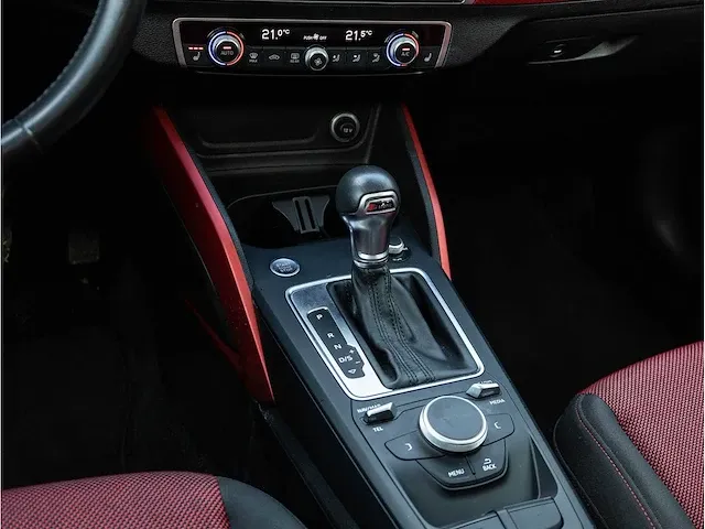 Audi q2 30 tfsi sport automaat 2019 panoramadak keyless go & entry elektrische kofferklep adaptive fabrieksgarantie - afbeelding 13 van  31