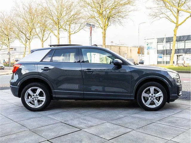 Audi q2 30 tfsi sport automaat 2019 panoramadak keyless go & entry elektrische kofferklep adaptive fabrieksgarantie - afbeelding 28 van  31